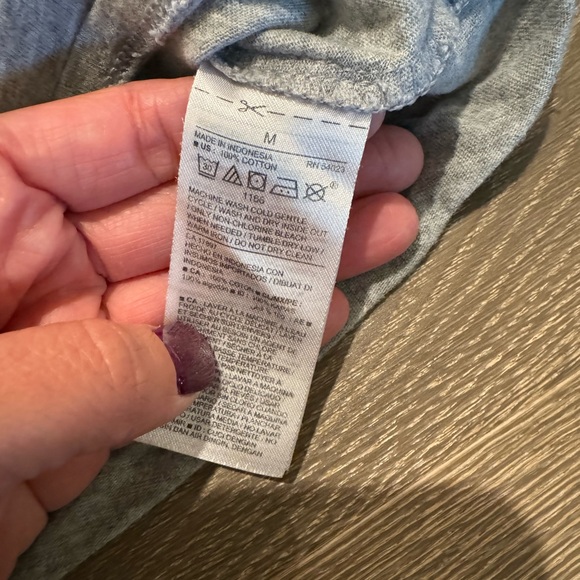 •Old Navy Tank• - Picture 3 of 5